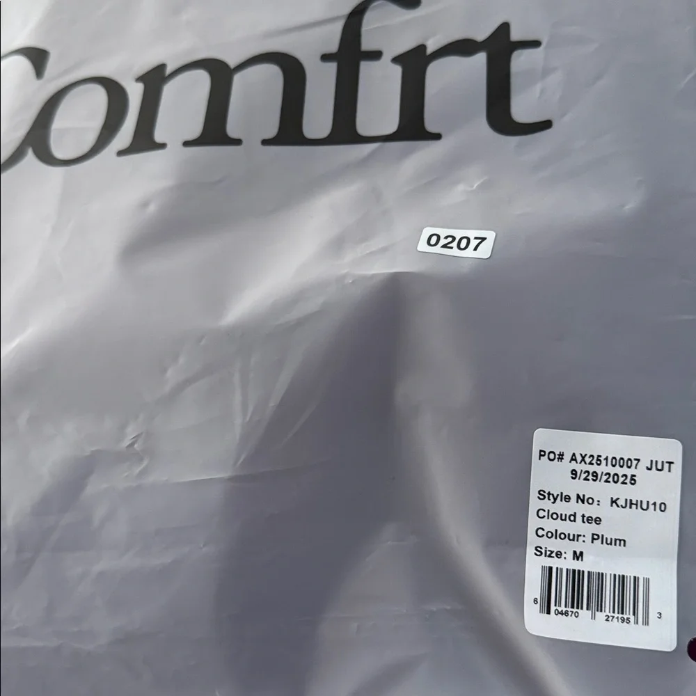 Comfrt Cloud Tee Plum NWT Medium - Picture 4 of 4